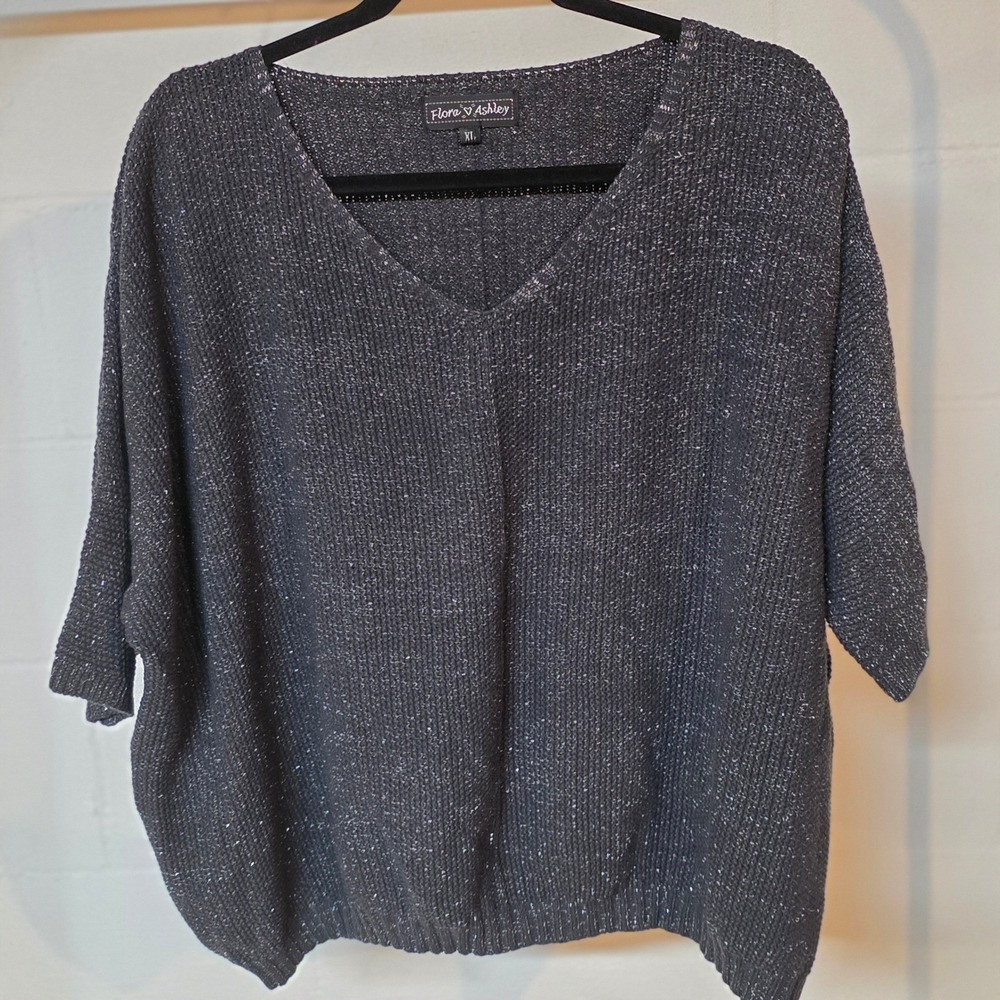 Flora Ashley Womens XL Charcoal Silver Metallic Shimmer Dolman V-Neck Sweater‎